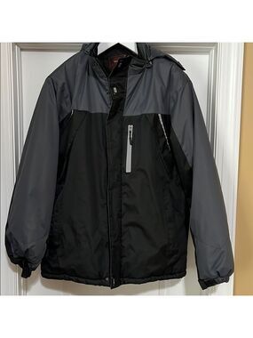 Men’s Black and Gray Hooded Jacket. Fleece lined. 5x